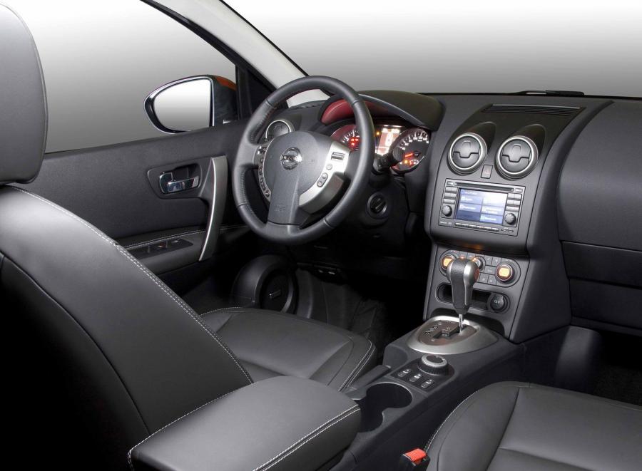  Nissan Qashqai 2009 года  (фото 6 из 10)